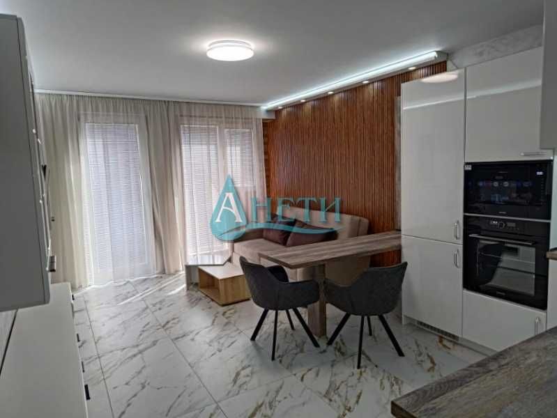 Дава се под наем Двустаен апартамент в София, Зона Б-18 - 68 кв.м за 997.05 € - Снимка #2