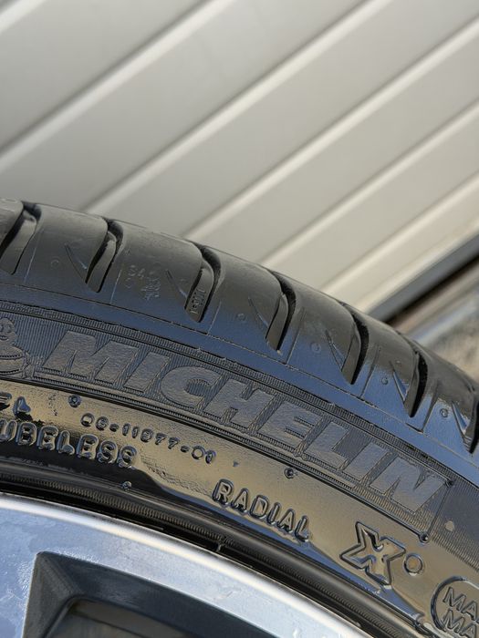 Оригинални джанти BMW G30 M-SPORT 19 с гуми