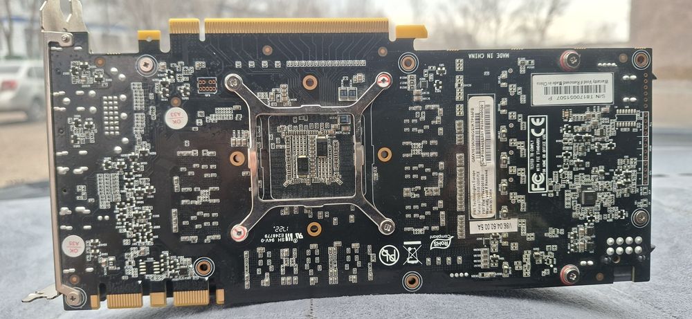 Продам PNY GeForce GTX 1070 8 gb.