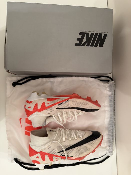 Футболни бутонки Nike