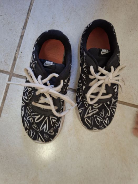 Pantofi Nike 29 Editia Heart