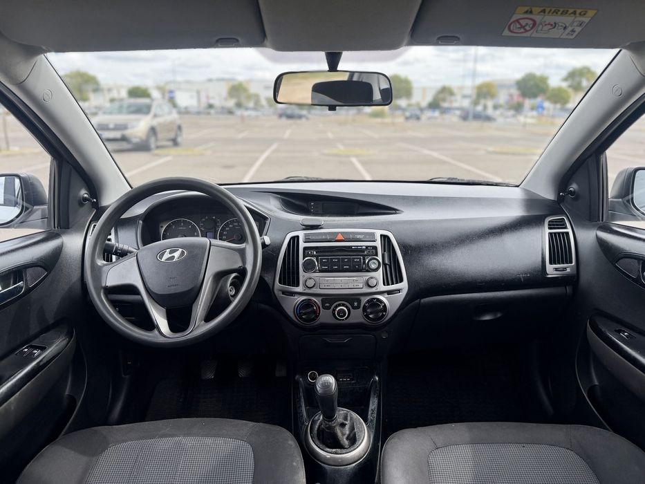 HYUNDAI i20 2015 — imagine 5