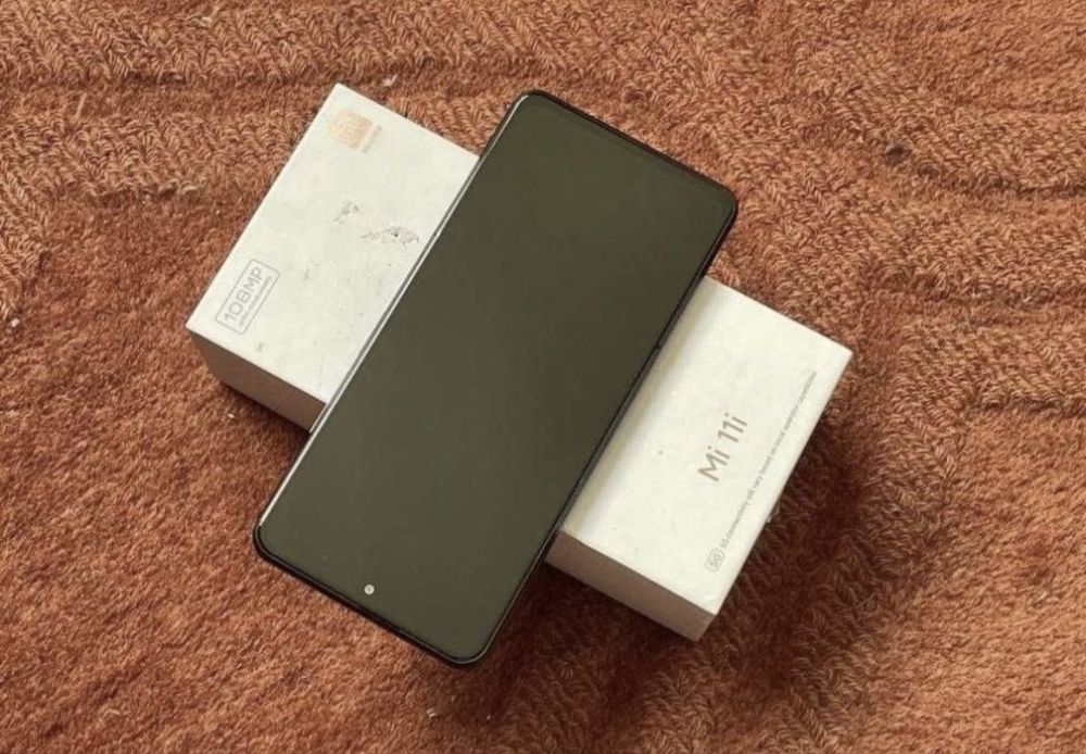 Xiaomi Mi 11i 5G; 256 GB; Cosmic Black