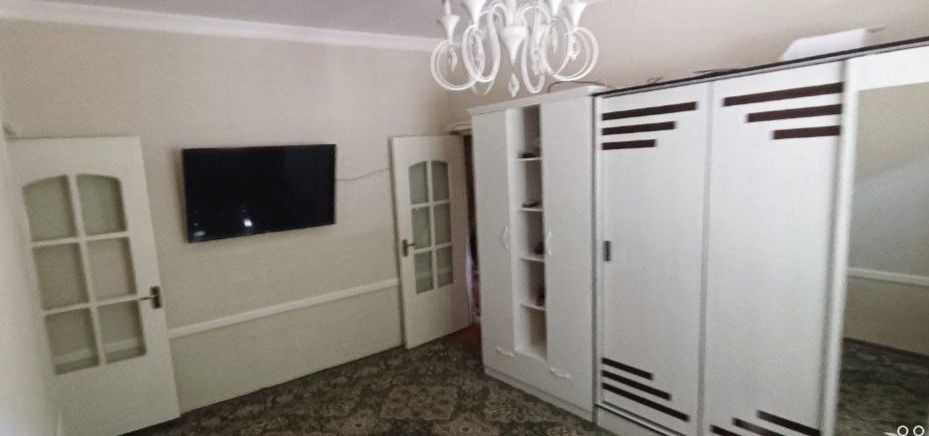 Юнусабад 18, 5/1/4 КиРпИч 77 Серия Балкон 6 на 2 Средний Ремонт