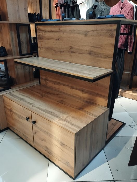 Продается мебель для магазина