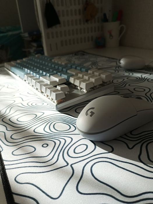 Продам мышку Logitech g102