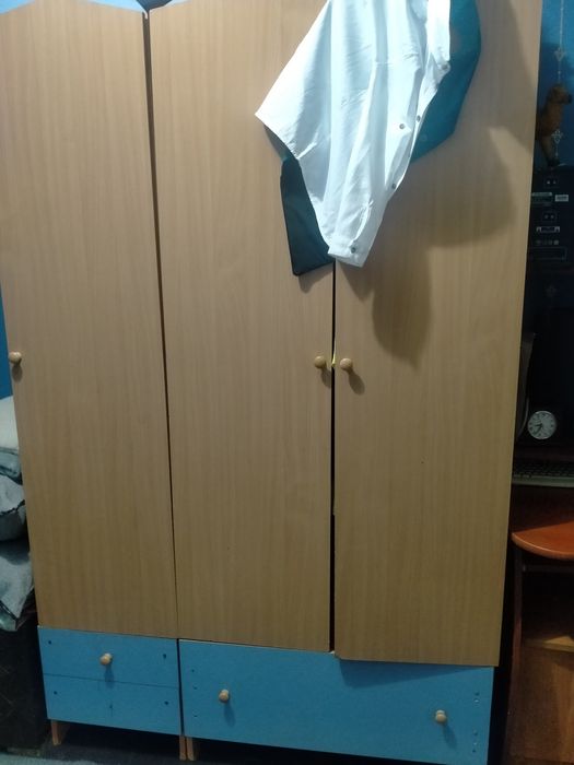 Продам шкаф в хорошем состоянии