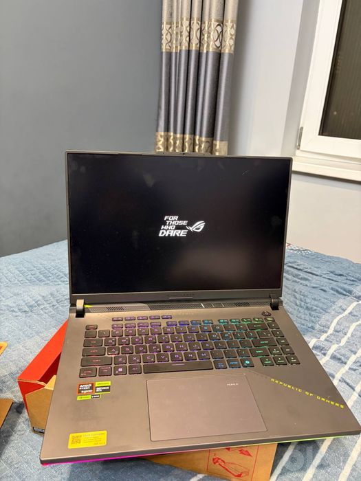 Asus Rog Strix | Ryzen 9 9955HX3D | RTX 5070 Ti | 16gb DDR5 | 1TB SSD