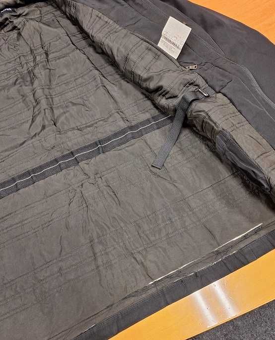 Зимно официално палто HUGO BOSS.