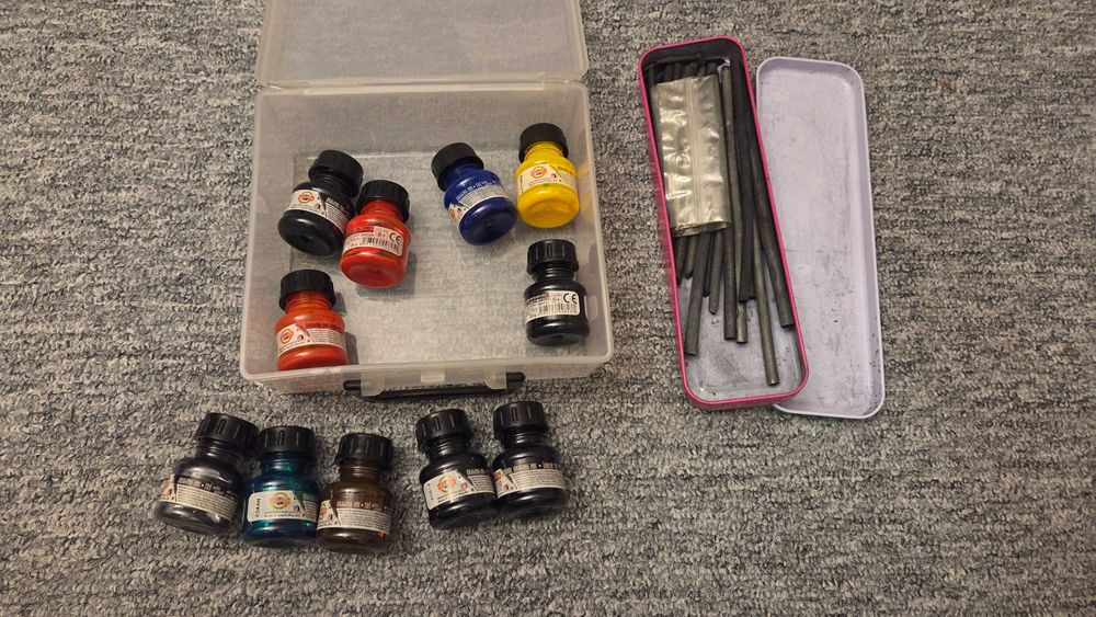 Materiale desen artistic