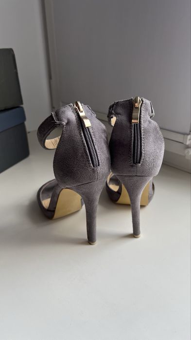 Туфли/босоножки 38 размер