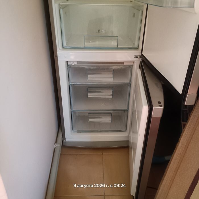 Electrolux продам холодильник