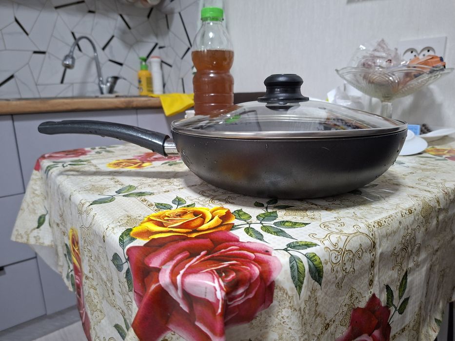 Сковородка 3,3 литра,турецкая