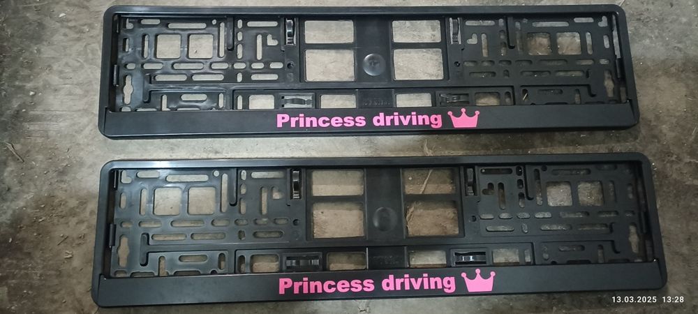 Рамки за регистрационен номер princess driving