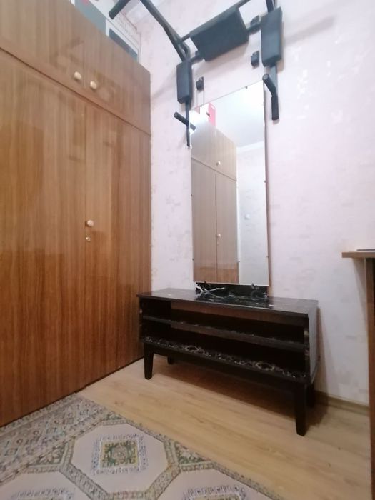 Трюмо подставка для телевизора, зеркало снимается
50 ши172 высота трюм