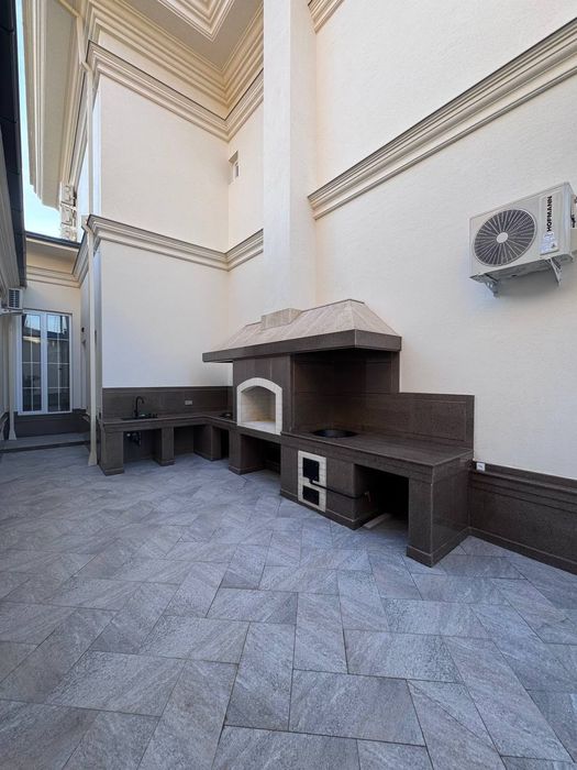 Продается дом 6 комнат, ор-р: ул. Циолковская, 4 сотки 500м²