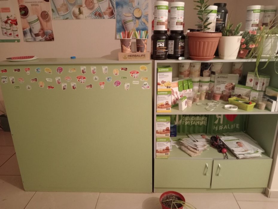 стол  барная стойка стенды доска