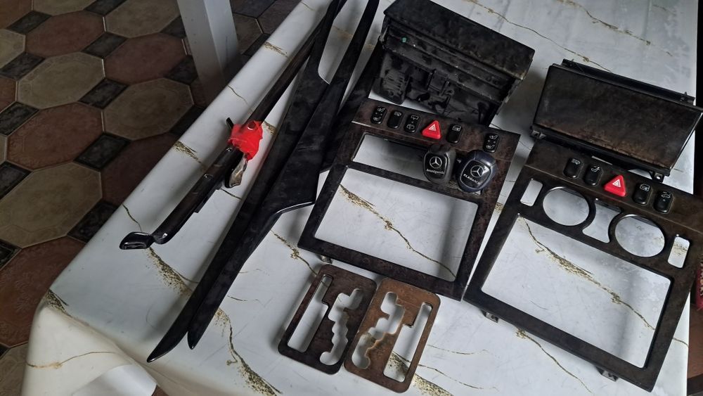 Мерседес.210 Команд Авангард.