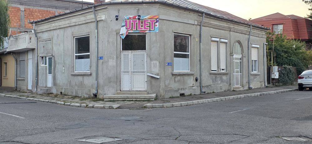 Spatiu comercial 55 mp str. Libertatii colt cu Triumfului oras Buzau