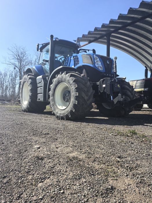 Tractor New Holland T8.420/ Case 370 cvx