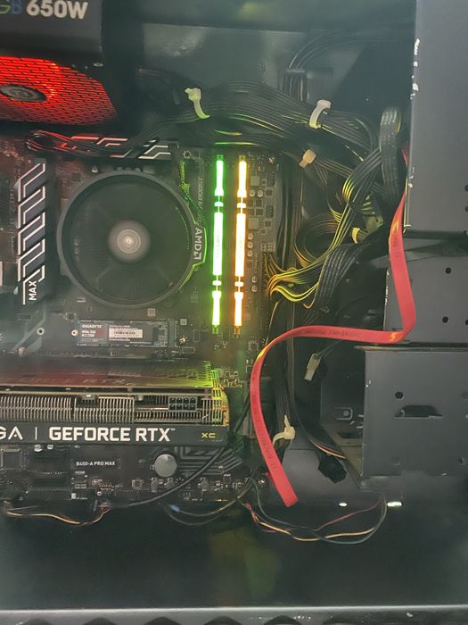 Геймърски сетъп.