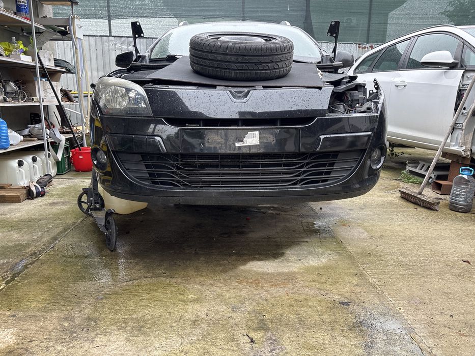 Bară față completă renault megane 3 cu proiectiare grile