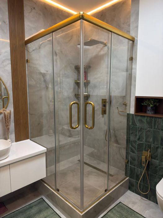 Душевые кабины/ Стеклянные перегородки/ванная шторка