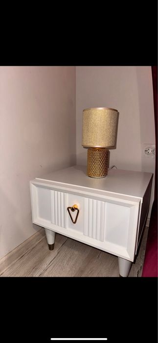 Vand 1 comoda si 2 noptirere