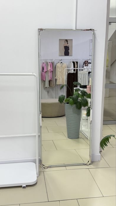 Зеркало продается