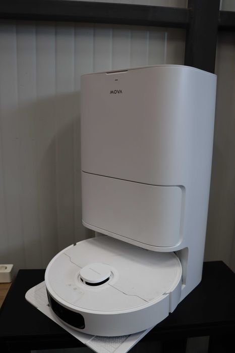 Прахосмукачка робот Mova E30 Ultra, моп, автоматично изпразване, App