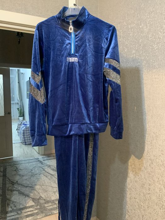 Спорнивные костюмы