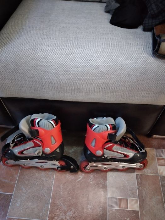 Продаю роликовые коньки