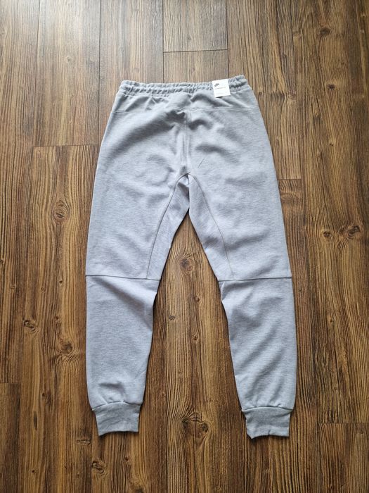 Страхотен мъжки спортен сет екип размер S M L