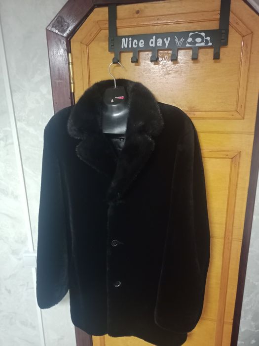 Продам шубу натуральную цигейка/норка