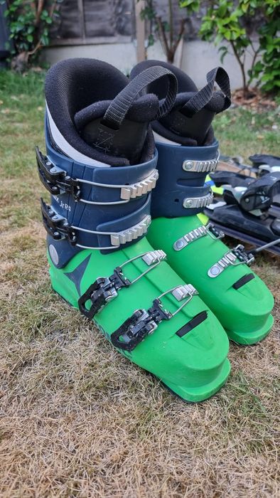 Детски ски  Salomon 130см , ски обувки Atomic 25.5