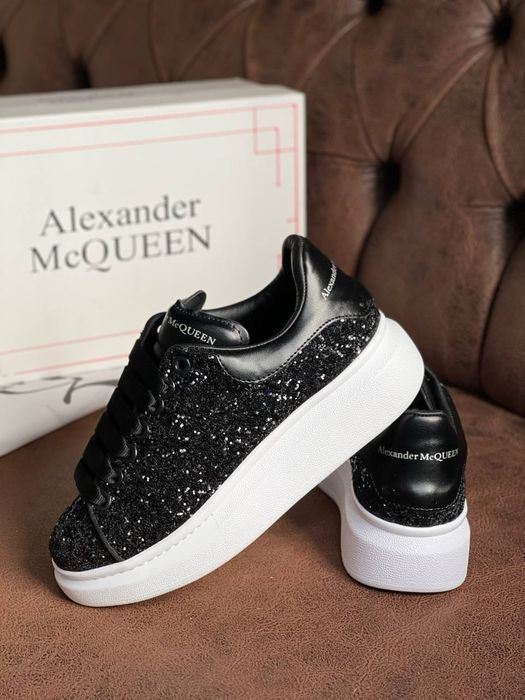 Adidasi Alexander Mcqueen noi !!! Marimi 36/40 !!!
