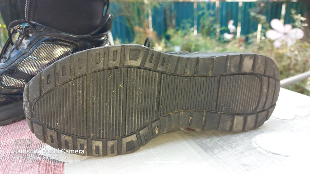 Продавам Дамски ботуши номер 36