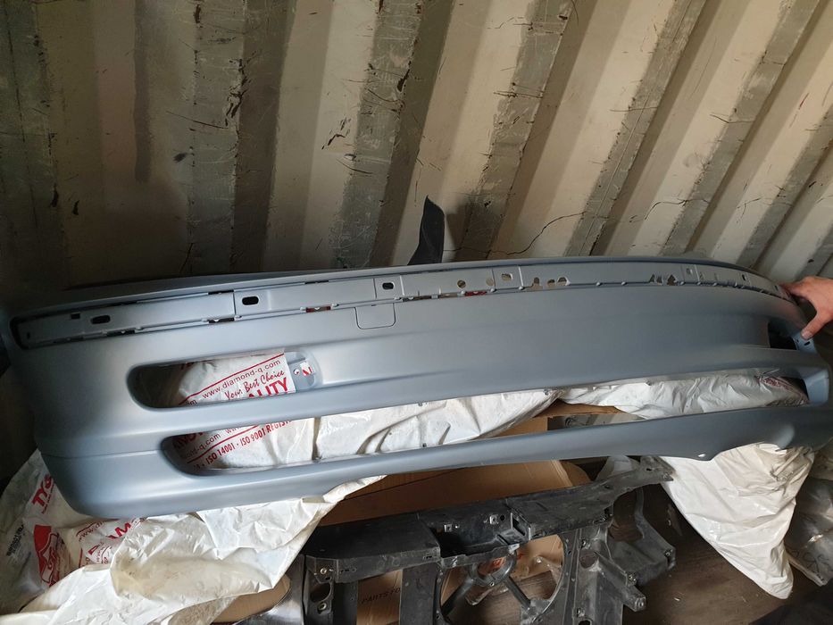 Бампер передний BMW 3 E 46