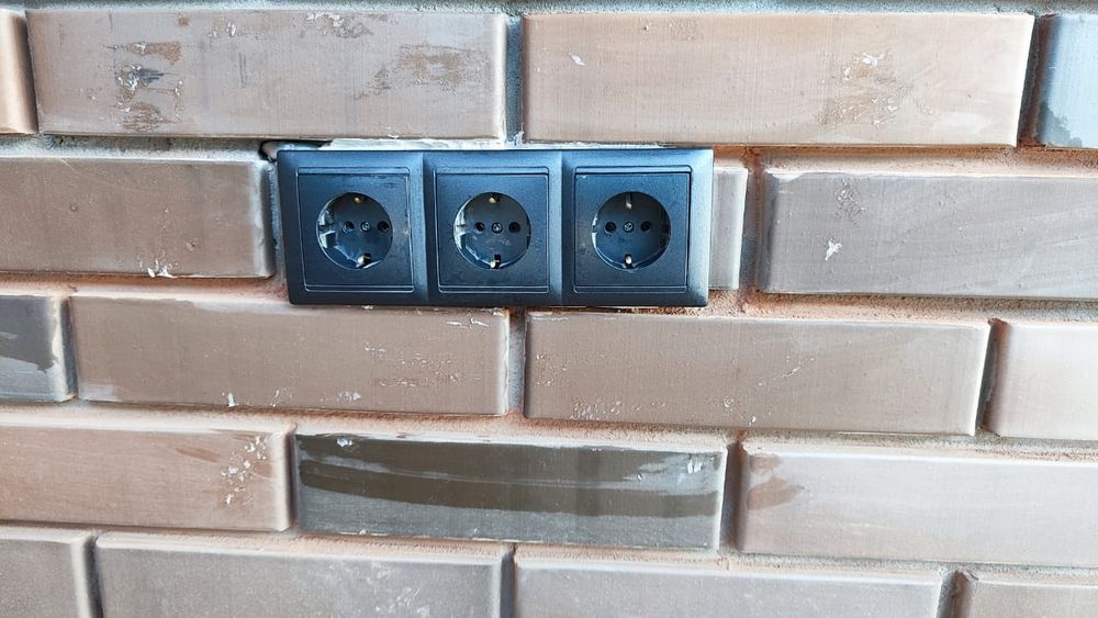 Профессиональные услуги электрика!