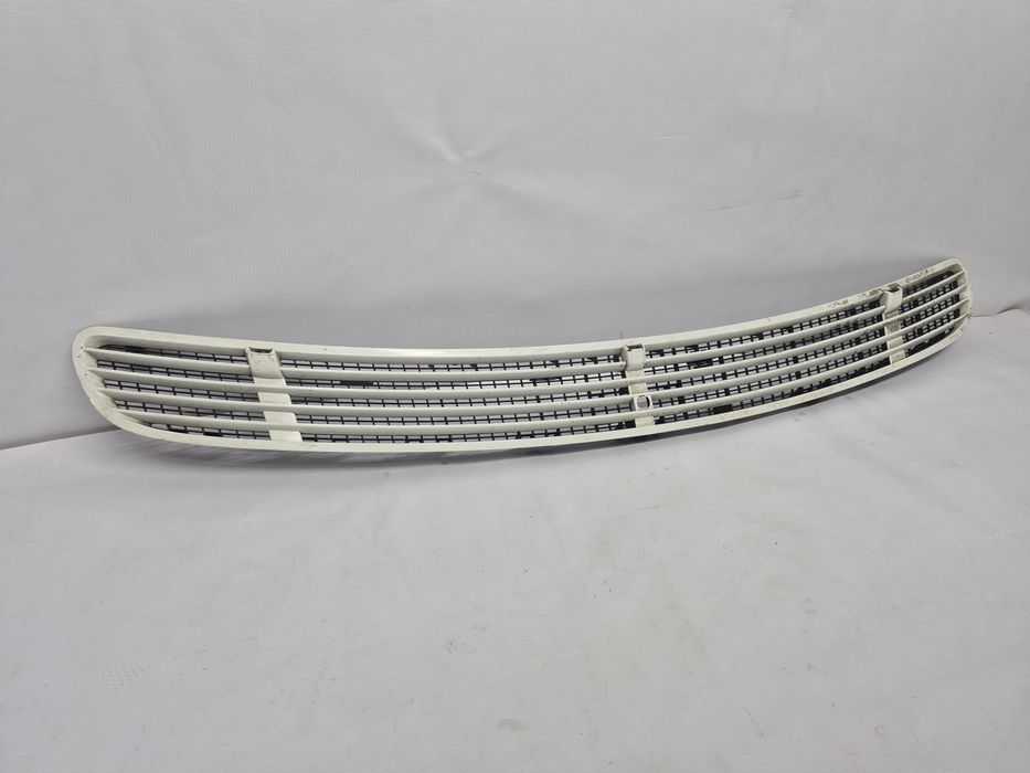 Жабры капота Mercedes w220