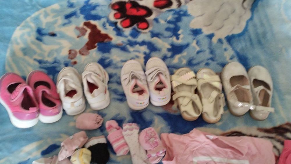 Три пакета вещей для девочек и девушек