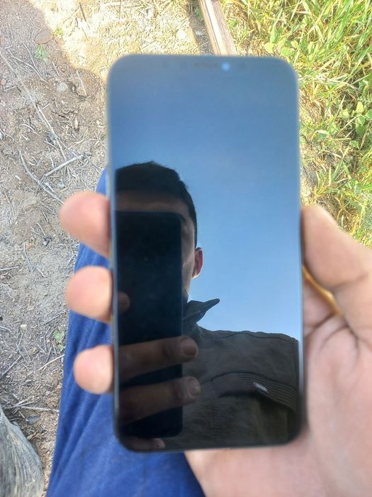 Iphone X sotiladi