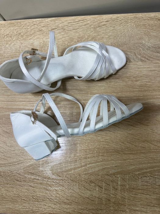 Туфли для танцев