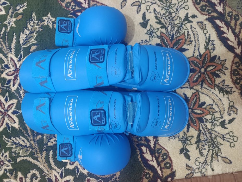 Karate futalari va perchatka orginal tovar Arawaza