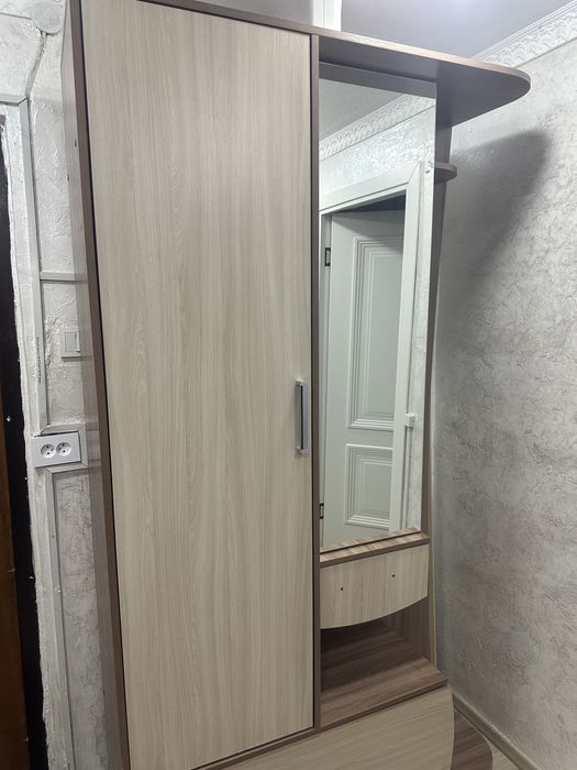 Продам шкаф для прихожий