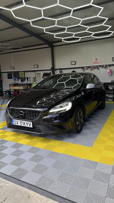 VOLVO V40 2018 — imagine 2