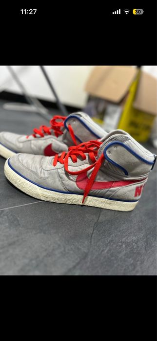 Vand tenisi nike (ca noi)