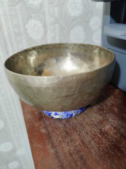 Поющие чаши, колокол