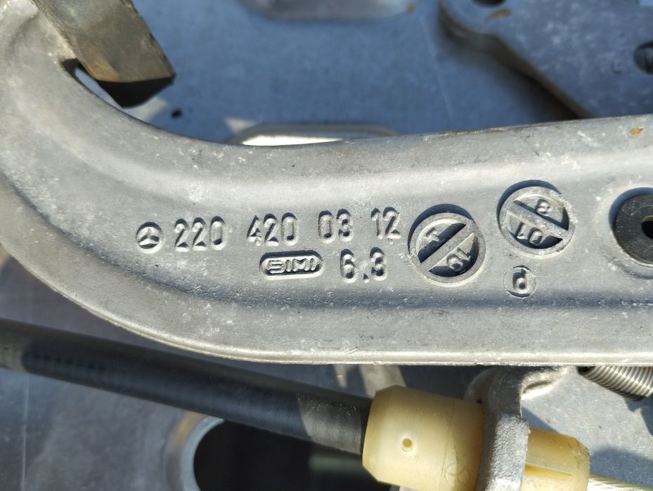 Крачна / ръчна спирачка Mercedes W203 W211 W209 W220 W220 W164 W251