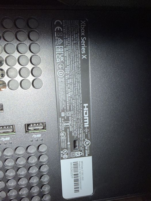 Xbox series  x 1 TB ssd